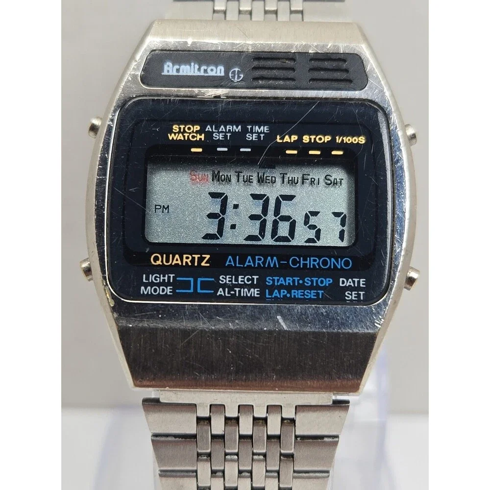 Vintage Armitron M199 40/6174-5 Alarm Chrono Digital LCD Mens Watch New Battery